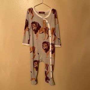 MILKBARN Lion Bamboo Snap Footed Romper. 3-6m. NWT